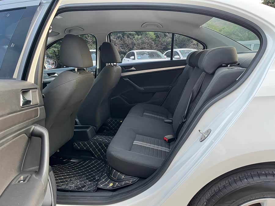 Volkswagen Lavida 2022 car image #6