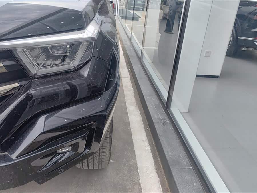 Tank 400 2024 car image #6