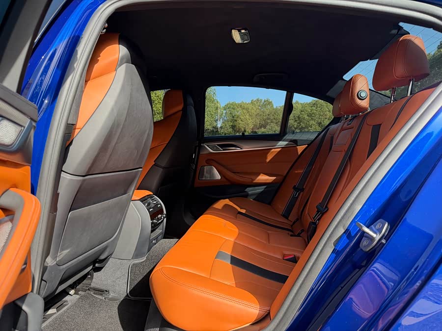 BMW M5 2018 car image #6