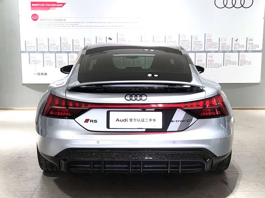 Audi e-tron GT 2024 #6 Audi e-tron GT 2024 car image #6