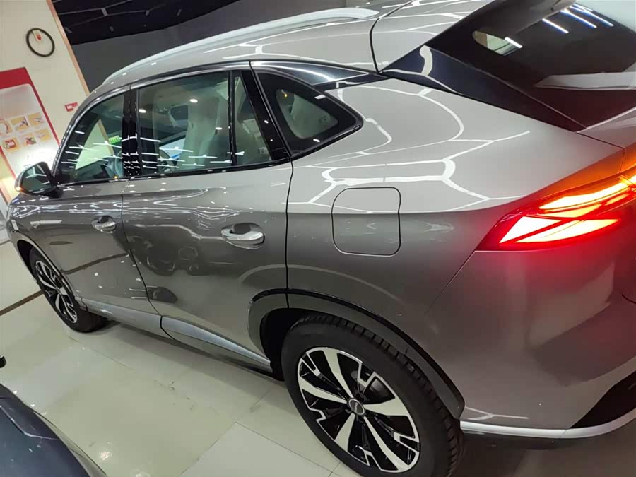 Roewe D5X DMH 2025 car image #6