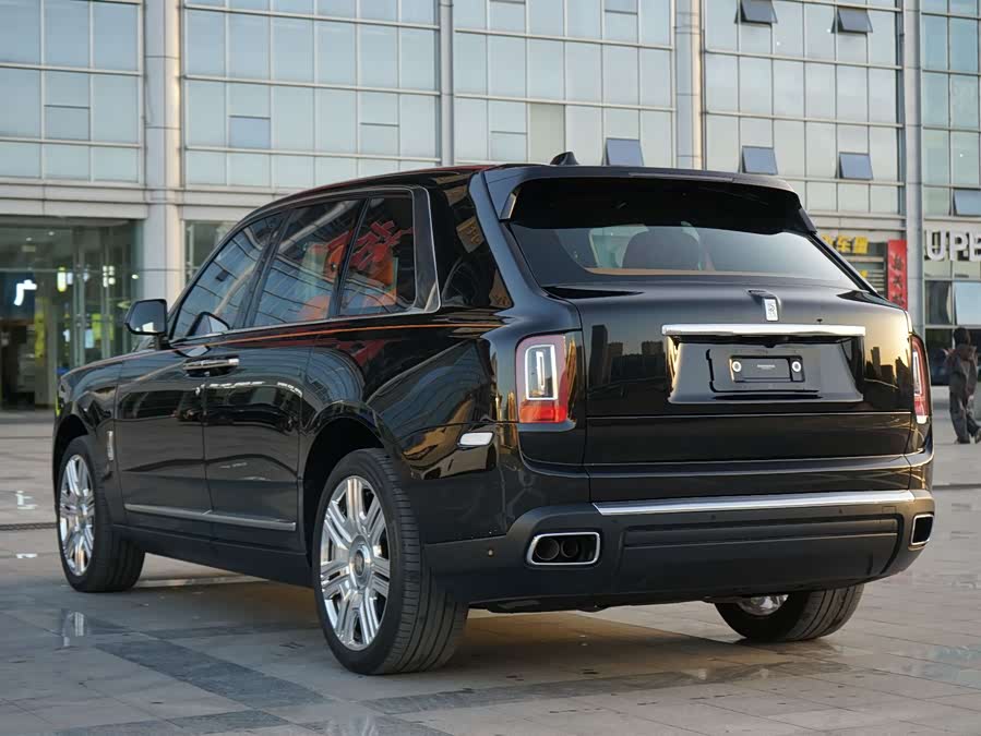 劳斯莱斯 库里南 2025 汽车图片 #6