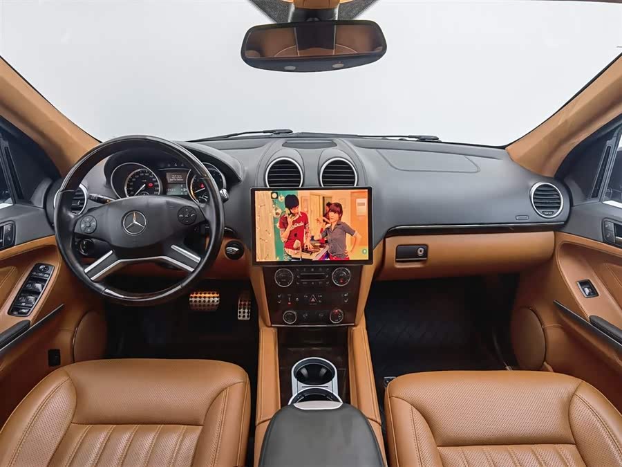 Mercedes-Benz GL Class 2012 car image #6