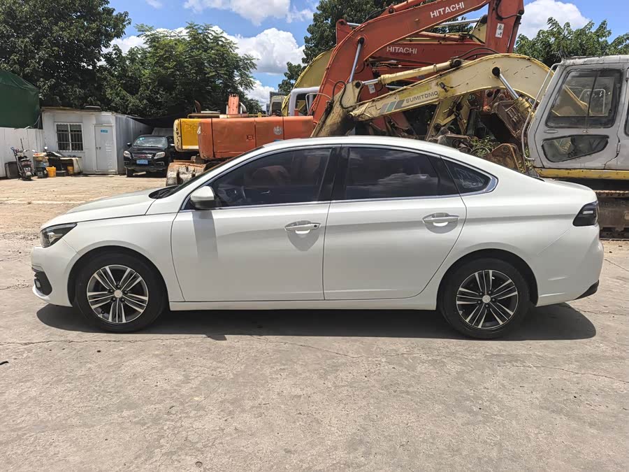 Peugeot 308 2017 #6 Peugeot 308 2017 car image #6