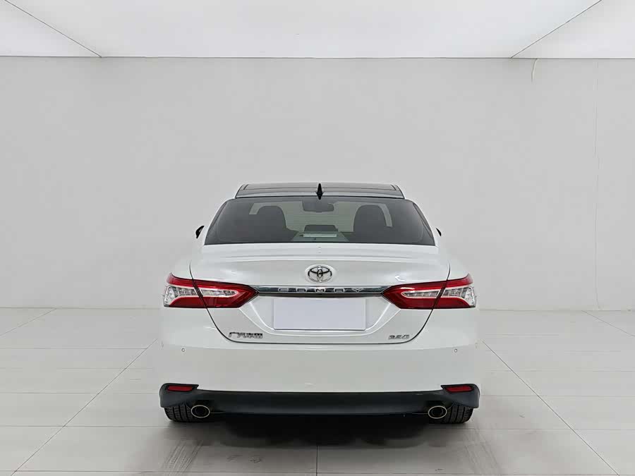 Toyota Camry 2022 car image #6