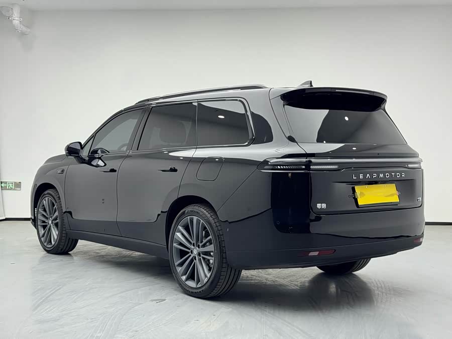 零跑汽车 零跑C16 2025 汽车图片 #6