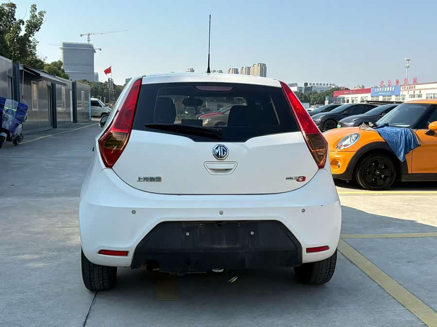 MG 3 2014 car image #6