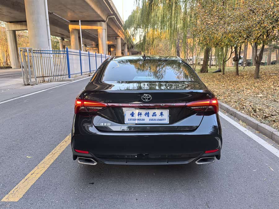 Toyota Avalon 2022 car image #6