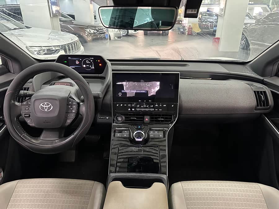 Toyota bZ4X 2023 immagine di auto #6