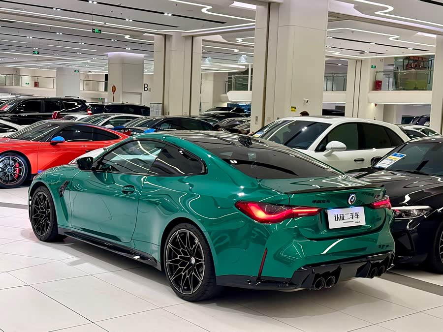 BMW M4 2023 car image #6