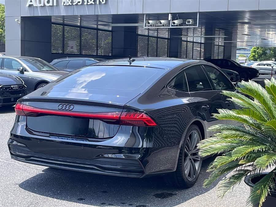 Audi A7 2023 car image #6