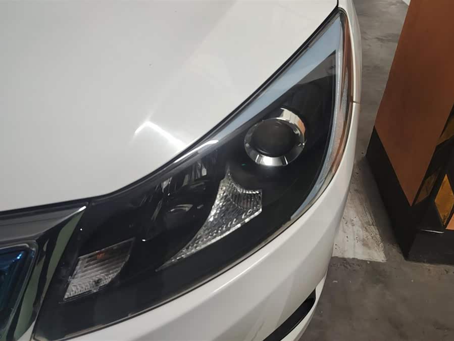 BYD e5 2016 #6 BYD e5 2016 car image #6