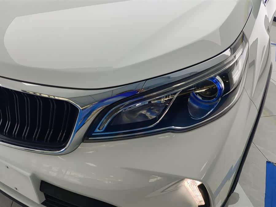 GEELY Vision X3 2021 car image #6