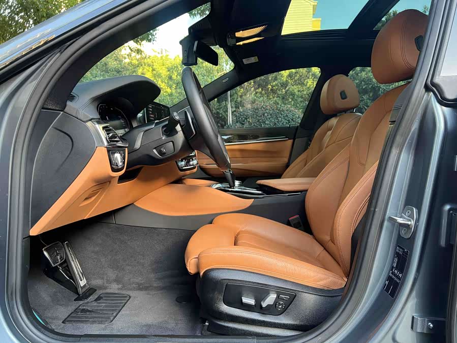 BMW 6 Series GT 2020 immagine di auto #6