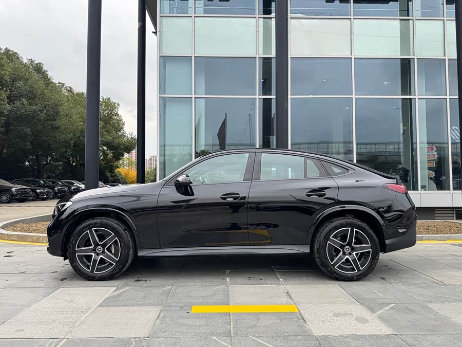 Mercedes-Benz GLC Coupe 2024 #6 Mercedes-Benz GLC Coupe 2024 صورة سيارة #6