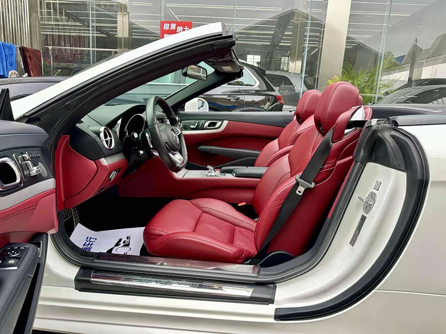 Mercedes-Benz SL Class 2010 car image #6