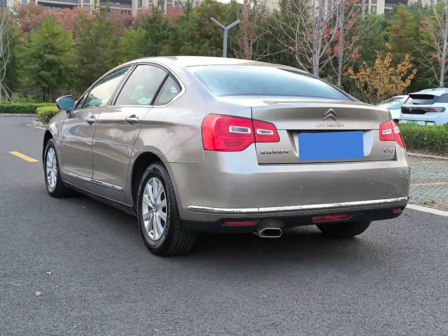 雪铁龙 雪铁龙C5 2013 汽车图片 #6