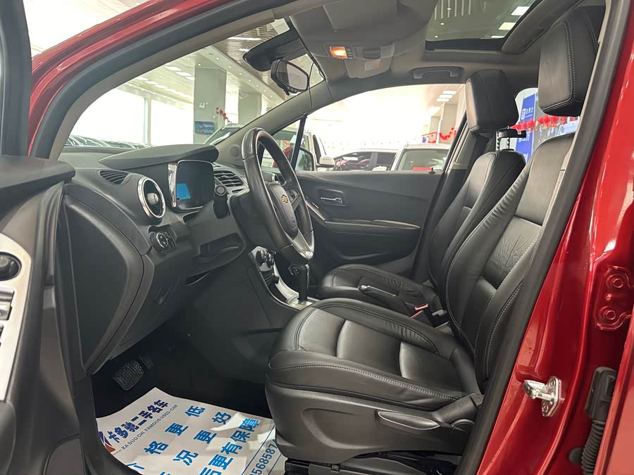 Chevrolet Tracker 2014 car image #6