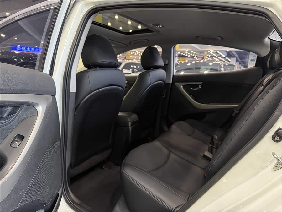 Hyundai Elantra MD 2013 car image #6