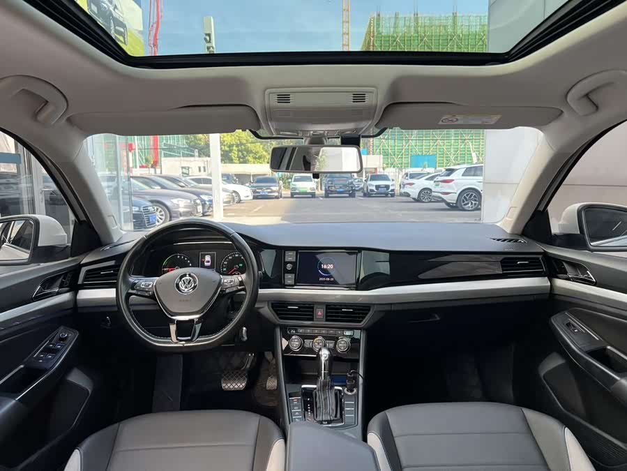 Volkswagen Bora Pure Electric 2019 صورة سيارة #6
