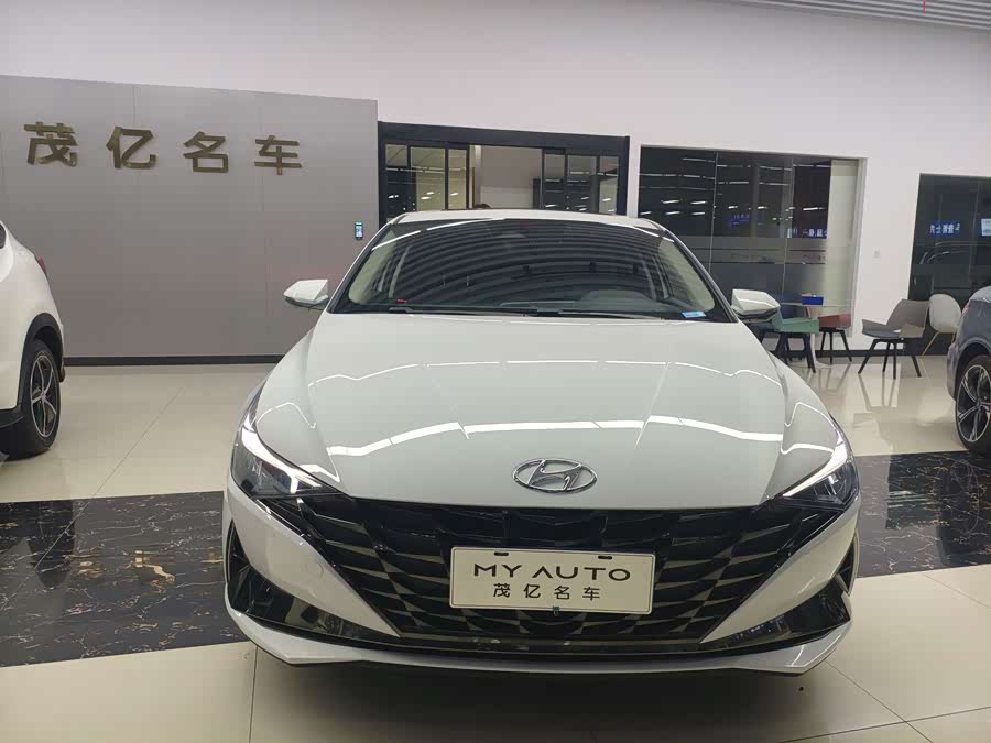Hyundai Elantra 2022 immagine di auto #6