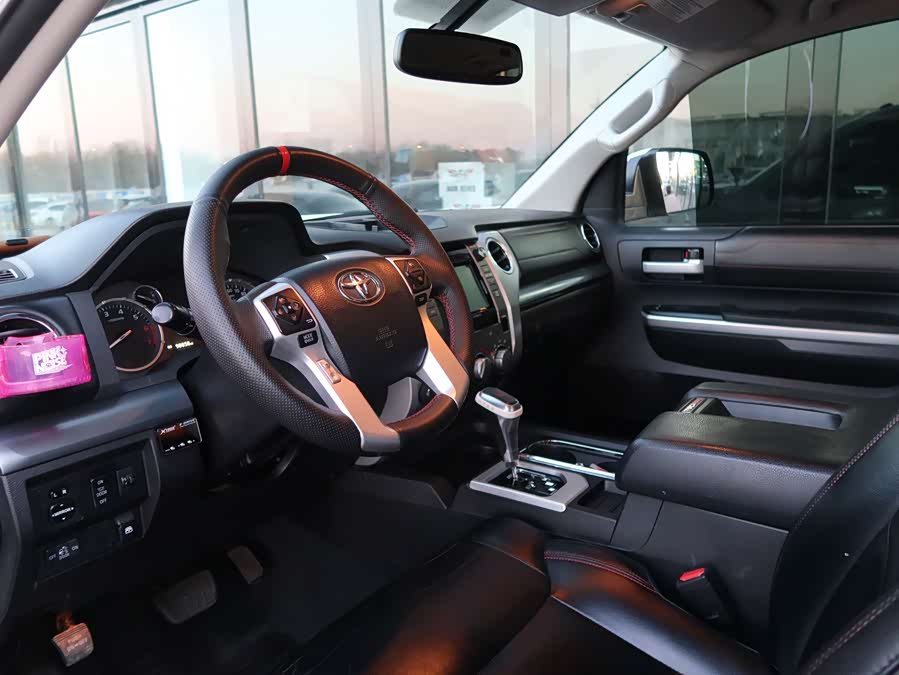 Toyota Tundra 2016 immagine di auto #6