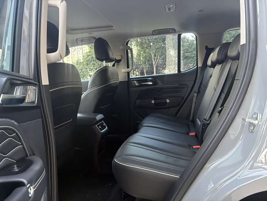 Tank 300 2023 car image #6