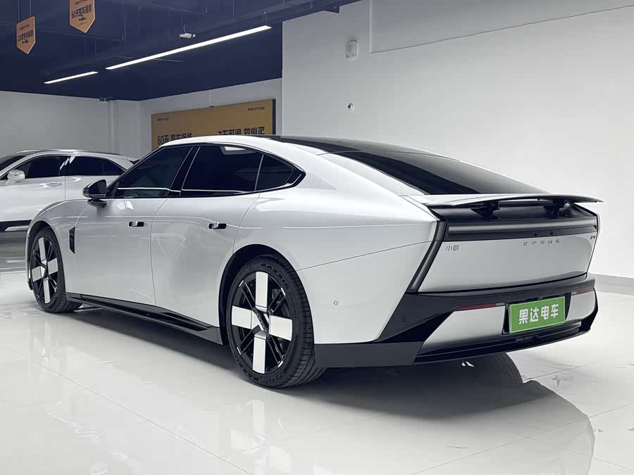 小鹏 小鹏P7 2025 汽车图片 #6