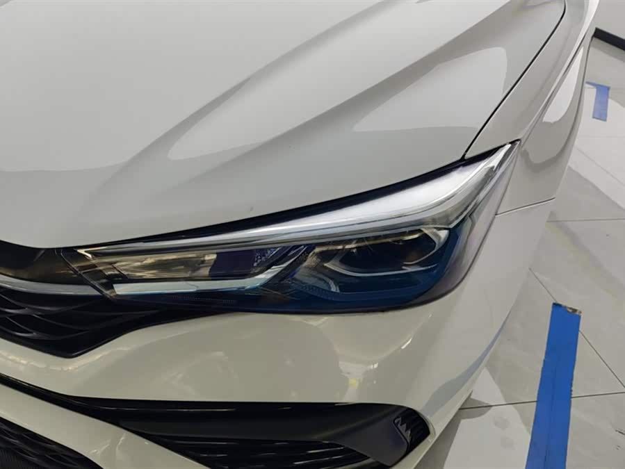 Roewe i5 2022 car image #6