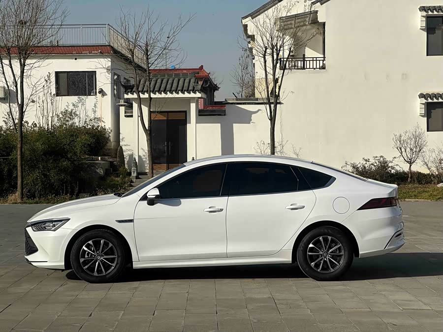 BYD Qin Plus 2023 #6 BYD Qin Plus 2023 car image #6