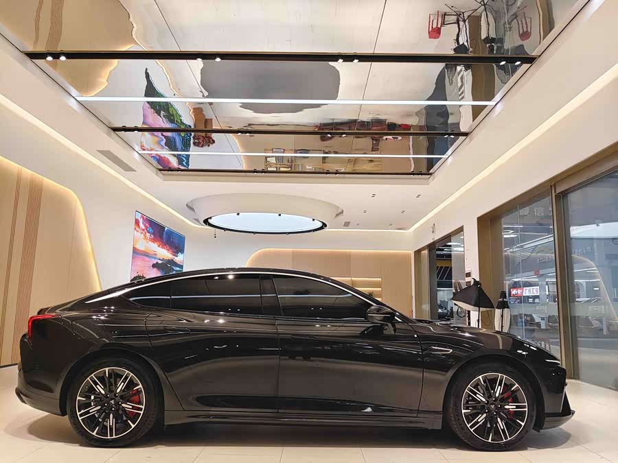 哪吒汽车 哪吒S 2023 汽车图片 #6