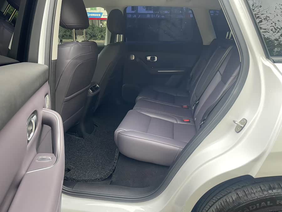 零跑汽车 零跑C10 2024 汽车图片 #6