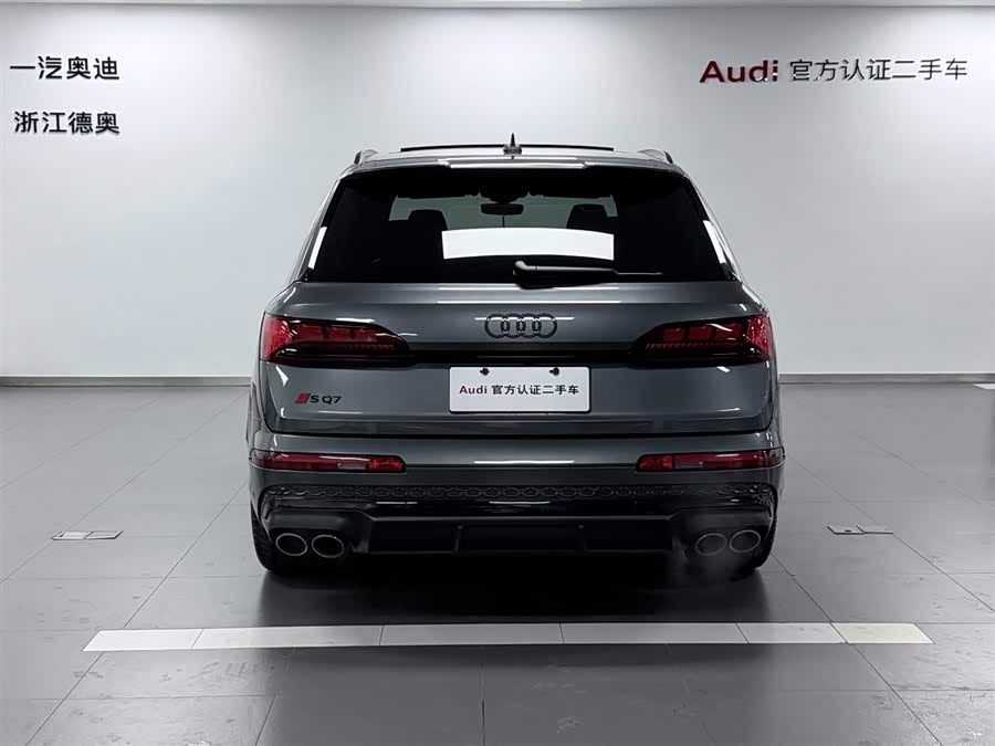 Audi SQ7 2024 car image #6