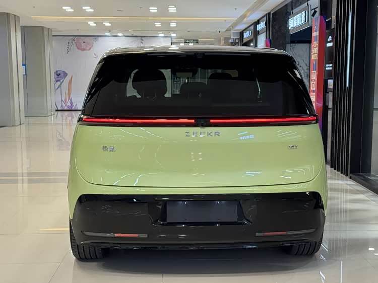 极氪 极氪MIX 2024 汽车图片 #6