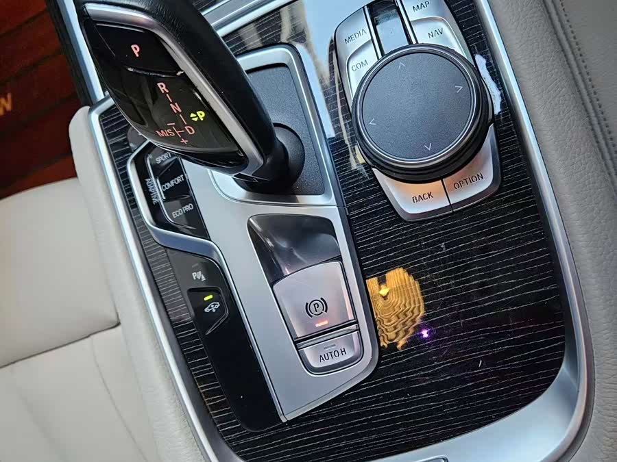 BMW 7 Series 2019 #6 BMW 7 Series 2019 car image #6