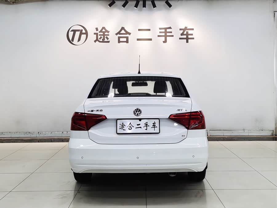 Volkswagen Jetta 2019 image de voiture #6