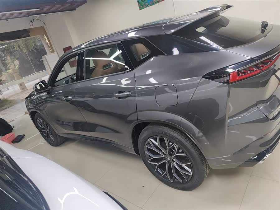 Changan UNI-Z 2025 car image #6