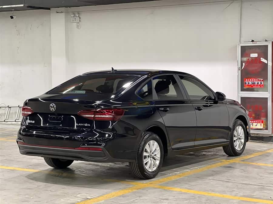 Volkswagen Lavida 2022 car image #6
