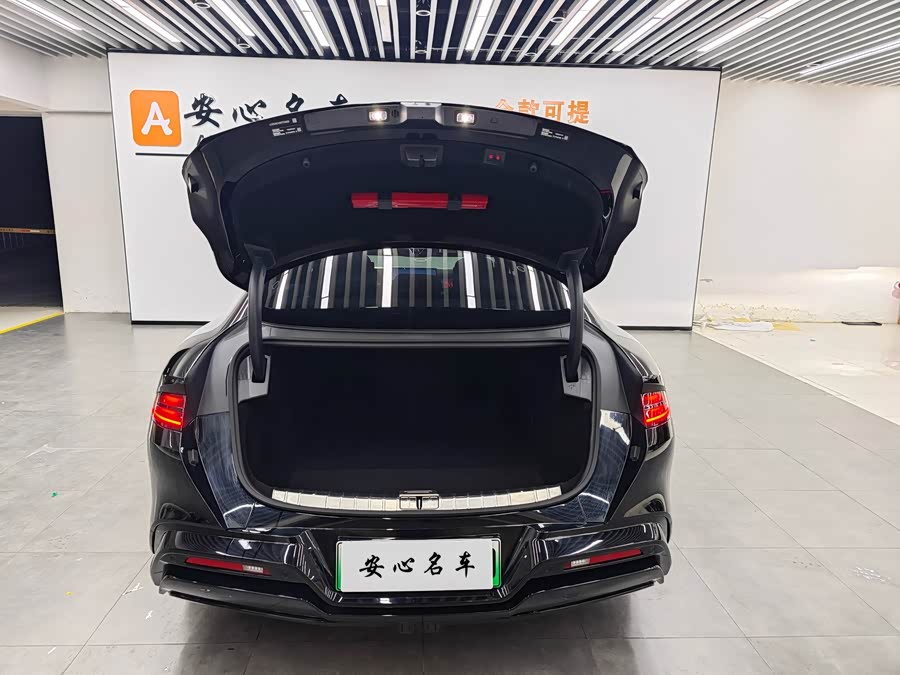 Denza Z9 2024 #6 Denza Z9 2024 car image #6