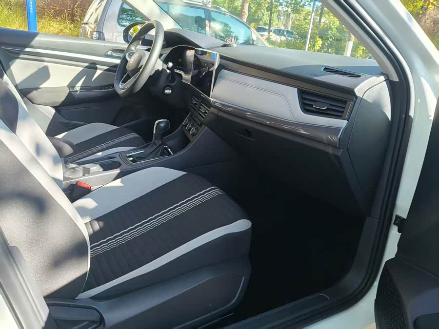 Volkswagen Bora 2023 car image #6