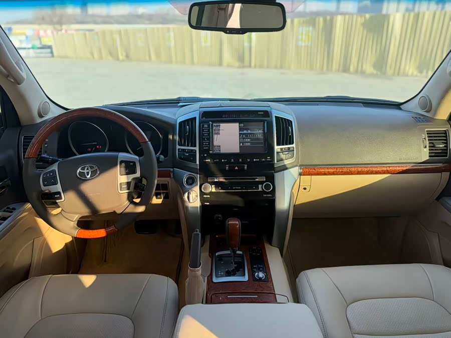 Toyota Land Cruiser 2013 image de voiture #6