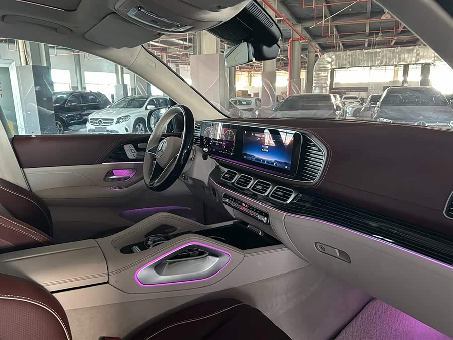 Mercedes-Benz Maybach GLS 2024 car image #6