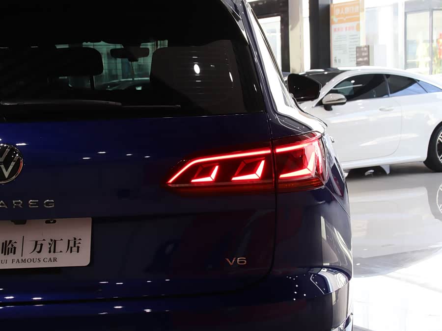 Volkswagen Touareg 2023 car image #6