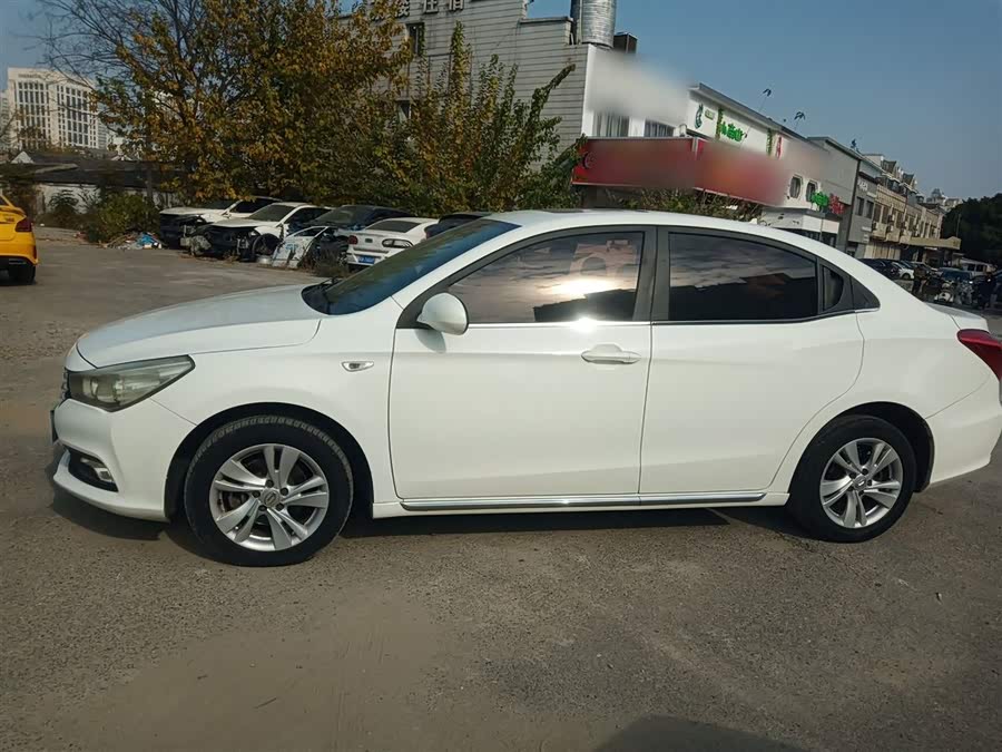 GAC Trumpchi GA3S 2014 #6 GAC Trumpchi GA3S 2014 imagem de carro #6