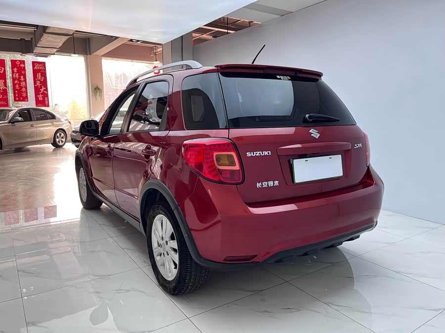 Suzuki SX4 2014 car image #6