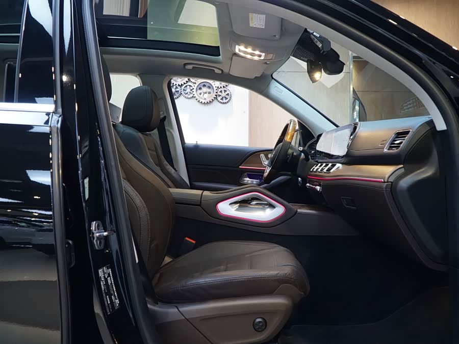 Mercedes-Benz GLS Class 2022 immagine di auto #6