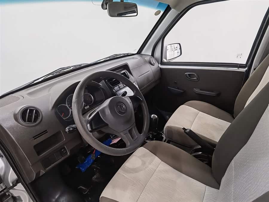 2023 car image #6