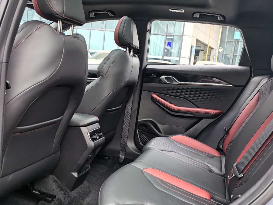 GEELY Coolray 2022 car image #6