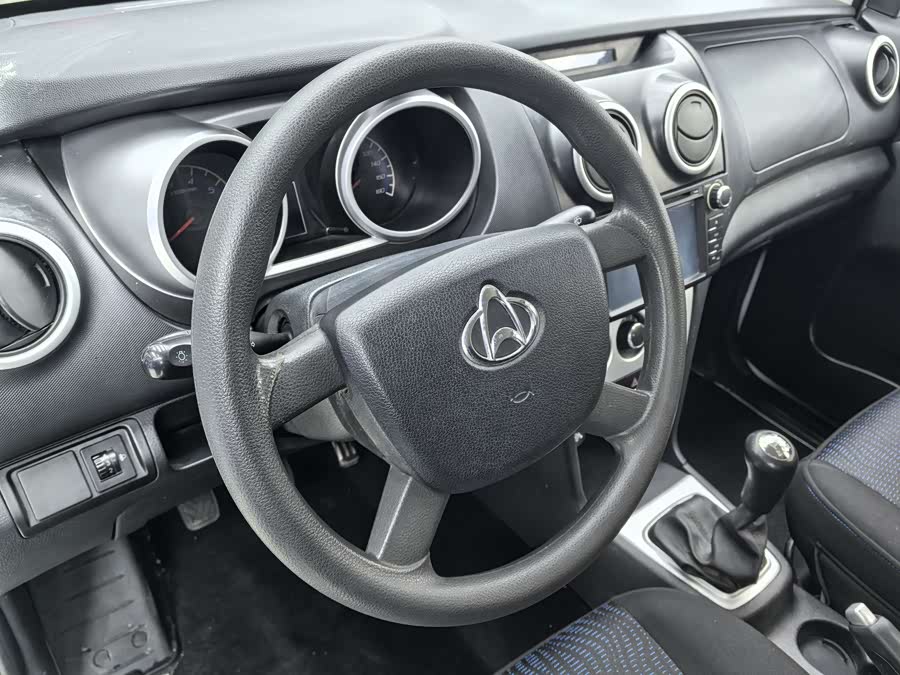 Changan 2015 #6 Changan 2015 car image #6