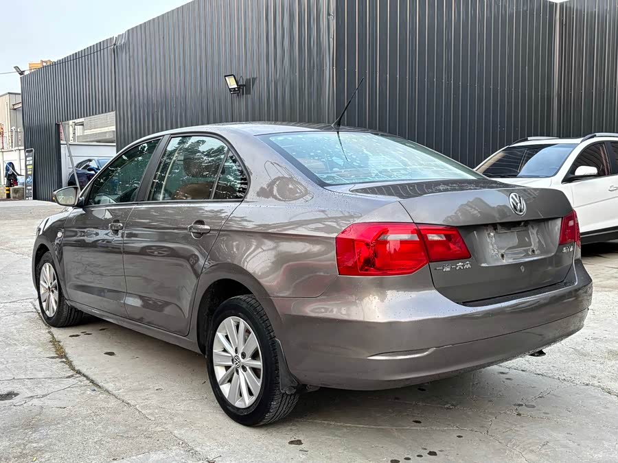 Jetta Jetta 2013 #6 Jetta Jetta 2013 car image #6